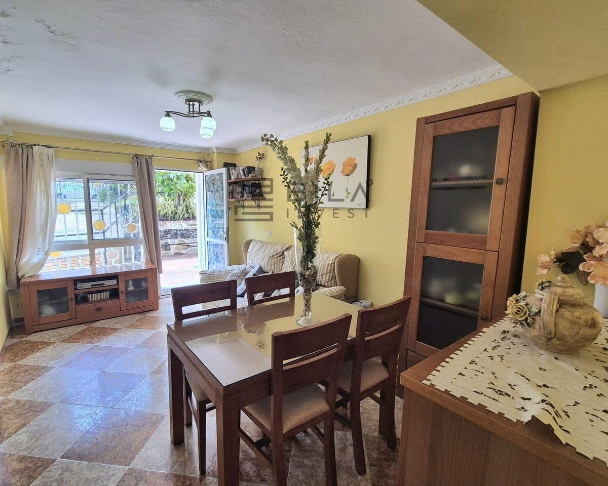 2 makuuhuone Asunto myytävänä paikassa Fuengirola mukana 
autotalli - 290 000 € (Ref: 9679062)