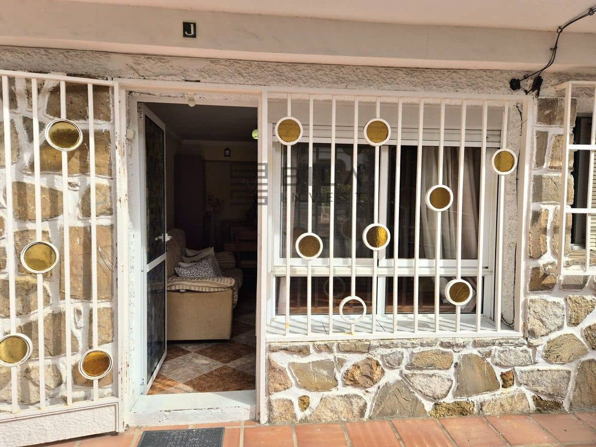 2 makuuhuone Asunto myytävänä paikassa Fuengirola mukana 
autotalli - 290 000 € (Ref: 9679062)