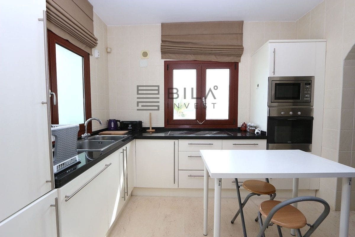 3 soverom Villa til salgs i Cerro del Aguila med svømmebasseng garasje - € 680 000 (Ref: 9679063)