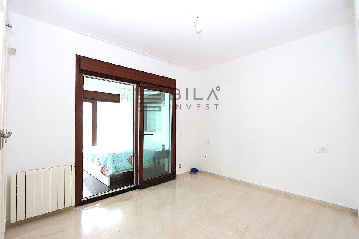 3 soverom Villa til salgs i Cerro del Aguila med svømmebasseng garasje - € 680 000 (Ref: 9679063)