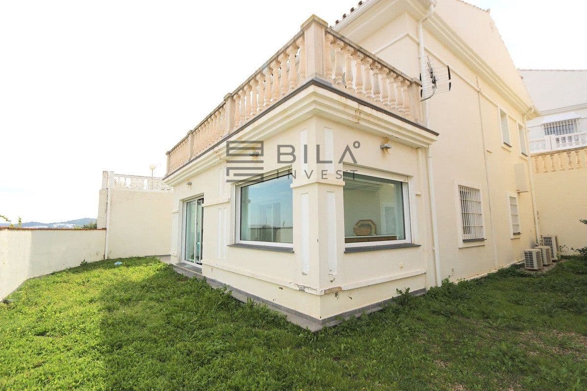 3 soverom Villa til salgs i Cerro del Aguila med svømmebasseng garasje - € 680 000 (Ref: 9679063)