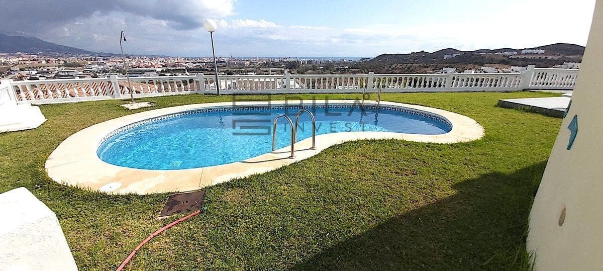 3 soverom Villa til salgs i Cerro del Aguila med svømmebasseng garasje - € 680 000 (Ref: 9679063)