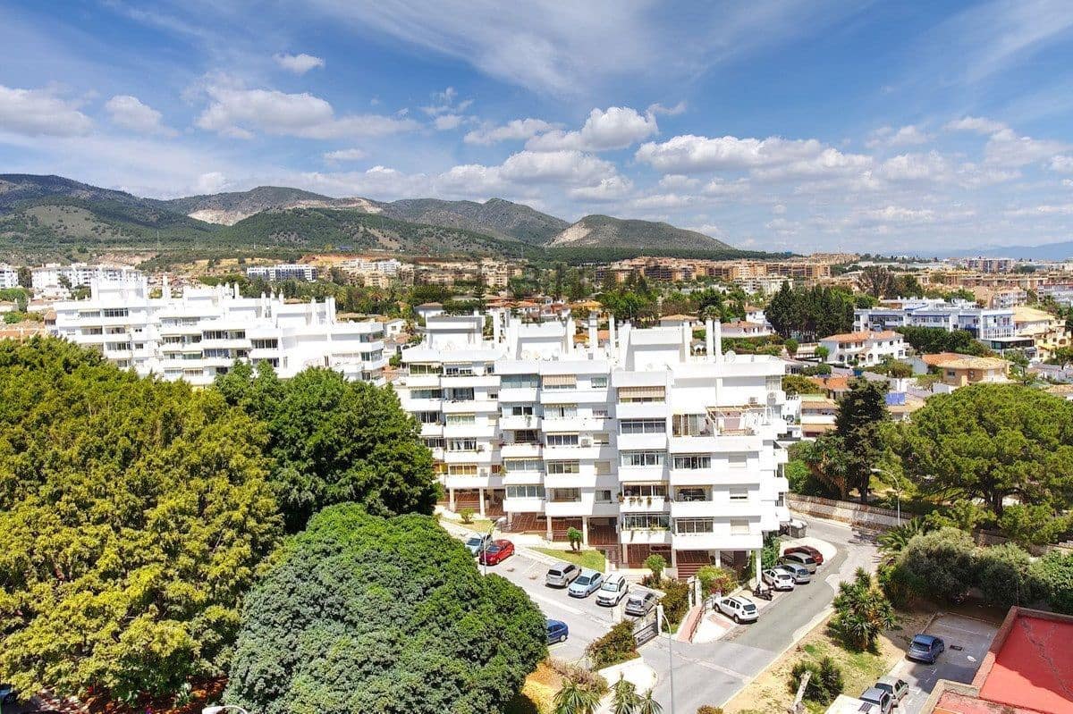 1 soverom Leilighet til salgs i Benalmadena Costa med svømmebasseng garasje - € 267 000 (Ref: 9679064)