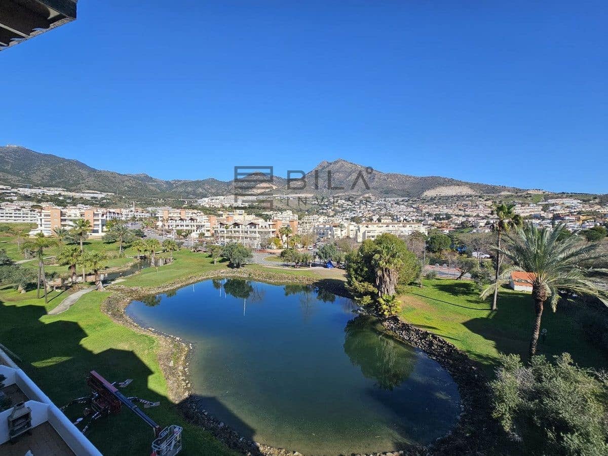 2 Zimmer Penthouse zu verkaufen in Torrequebrada mit Pool - 320.000 € (Ref: 9683241)