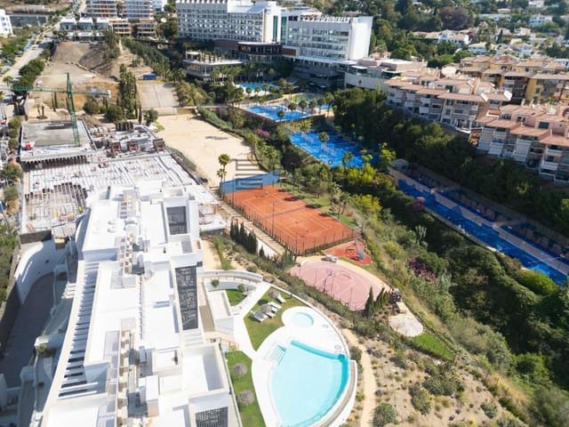 2 sovrum Lägenhet till salu i El Higuerón, Fuengirola med pool garage - 670 000 € (Ref: 9683245)