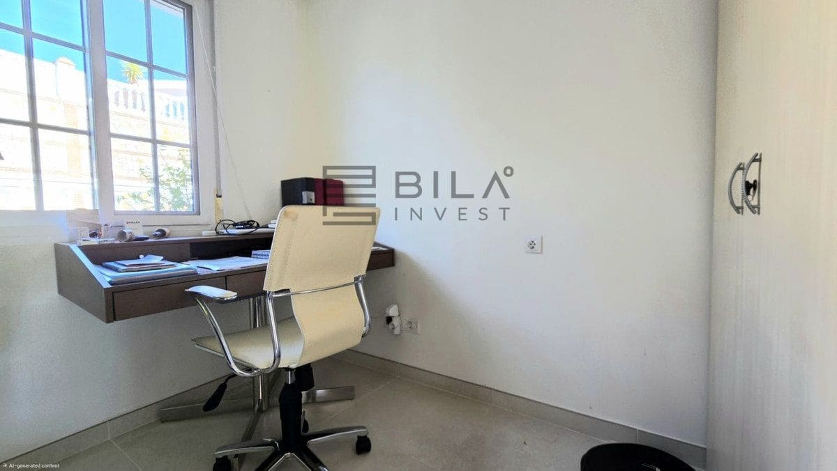 Chalet de 4 habitaciones en Cerro del Aguila en venta con piscina garaje - 995.000 € (Ref: 9683246)