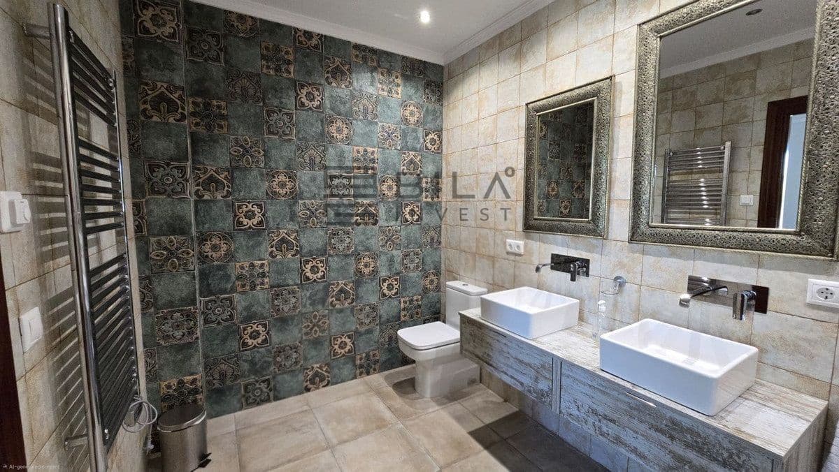 Chalet de 4 habitaciones en Cerro del Aguila en venta con piscina garaje - 995.000 € (Ref: 9683246)