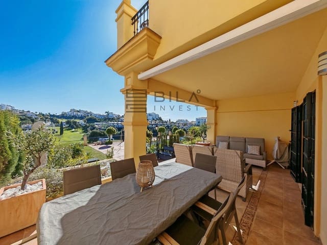 4 makuuhuone Omakotitalo myytävänä paikassa Riviera del Sol, Mijas mukana uima-altaan 
autotalli - 649 000 € (Ref: 9683248)