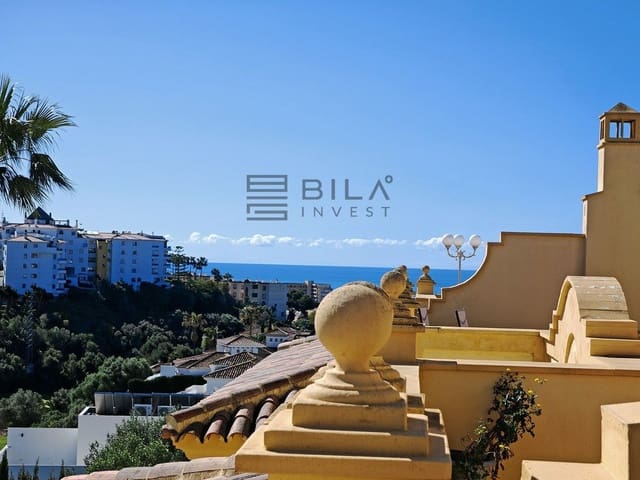 4 makuuhuone Omakotitalo myytävänä paikassa Riviera del Sol, Mijas mukana uima-altaan 
autotalli - 649 000 € (Ref: 9683248)