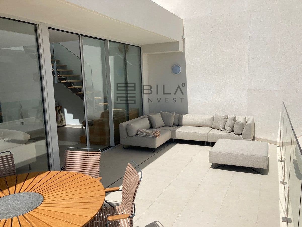 Ático de 3 habitaciones en La Capellania en venta con piscina - 1.150.000 € (Ref: 9683249)