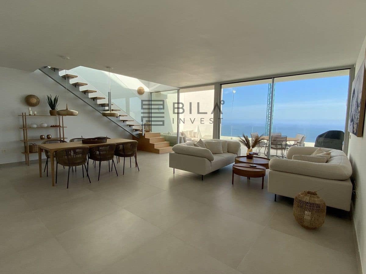 Ático de 3 habitaciones en La Capellania en venta con piscina - 1.150.000 € (Ref: 9683249)