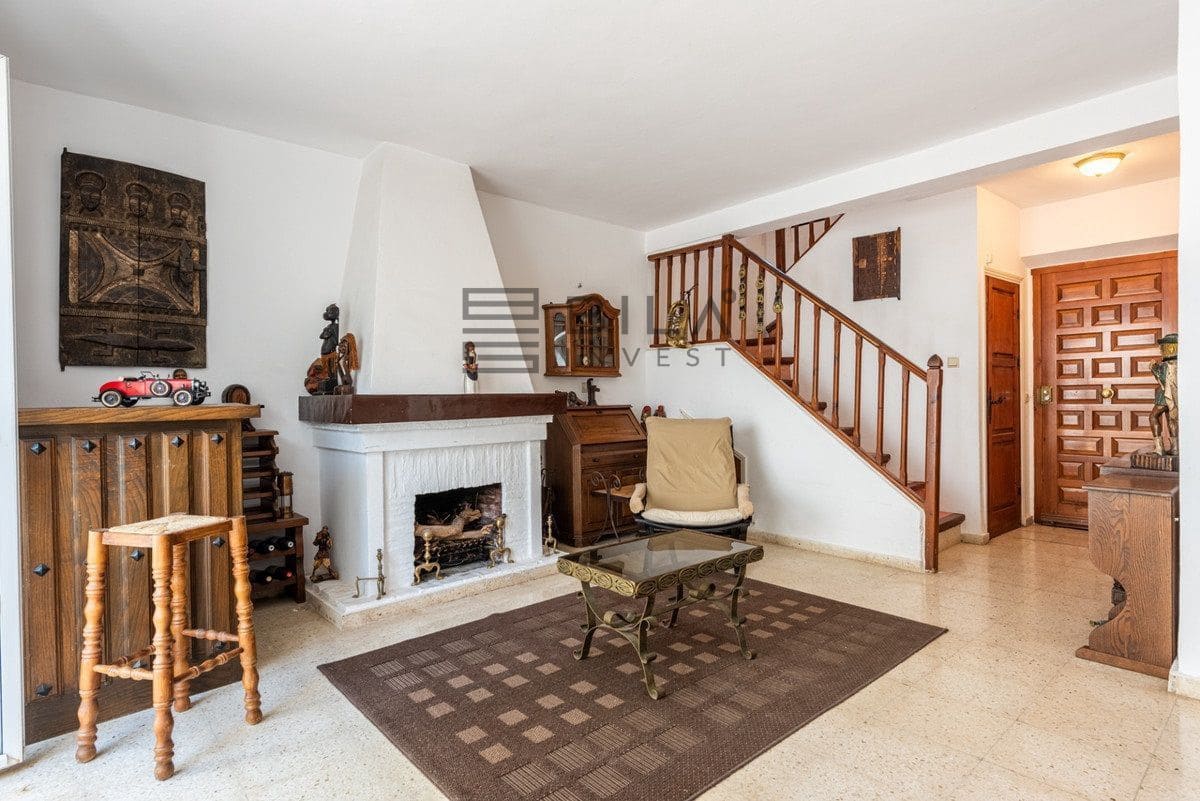 2 sovrum Hus till salu i Fuengirola med garage - 395 000 € (Ref: 9683250)