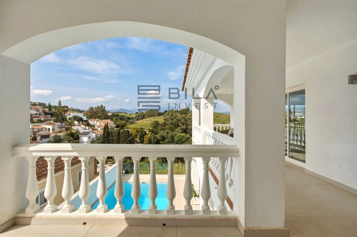 6 sovrum Villa till salu i Cerro del Aguila med pool garage - 1 095 000 € (Ref: 9683276)