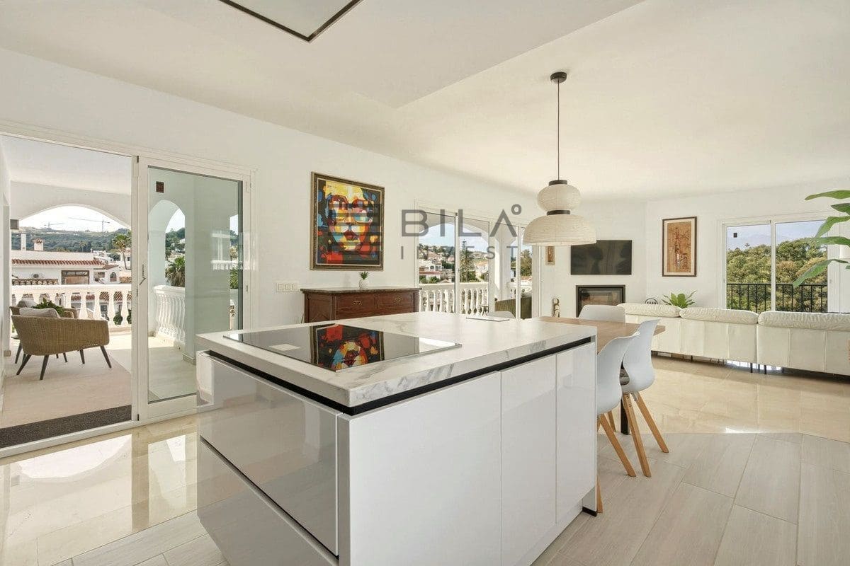 6 sovrum Villa till salu i Cerro del Aguila med pool garage - 1 095 000 € (Ref: 9683276)