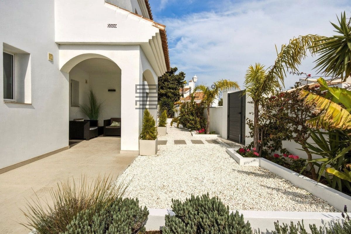 6 sovrum Villa till salu i Cerro del Aguila med pool garage - 1 095 000 € (Ref: 9683276)