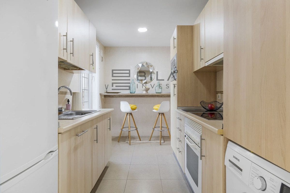 3 slaapkamer Flat te koop in Torrequebrada met zwembad garage - € 570.000 (Ref: 9683279)