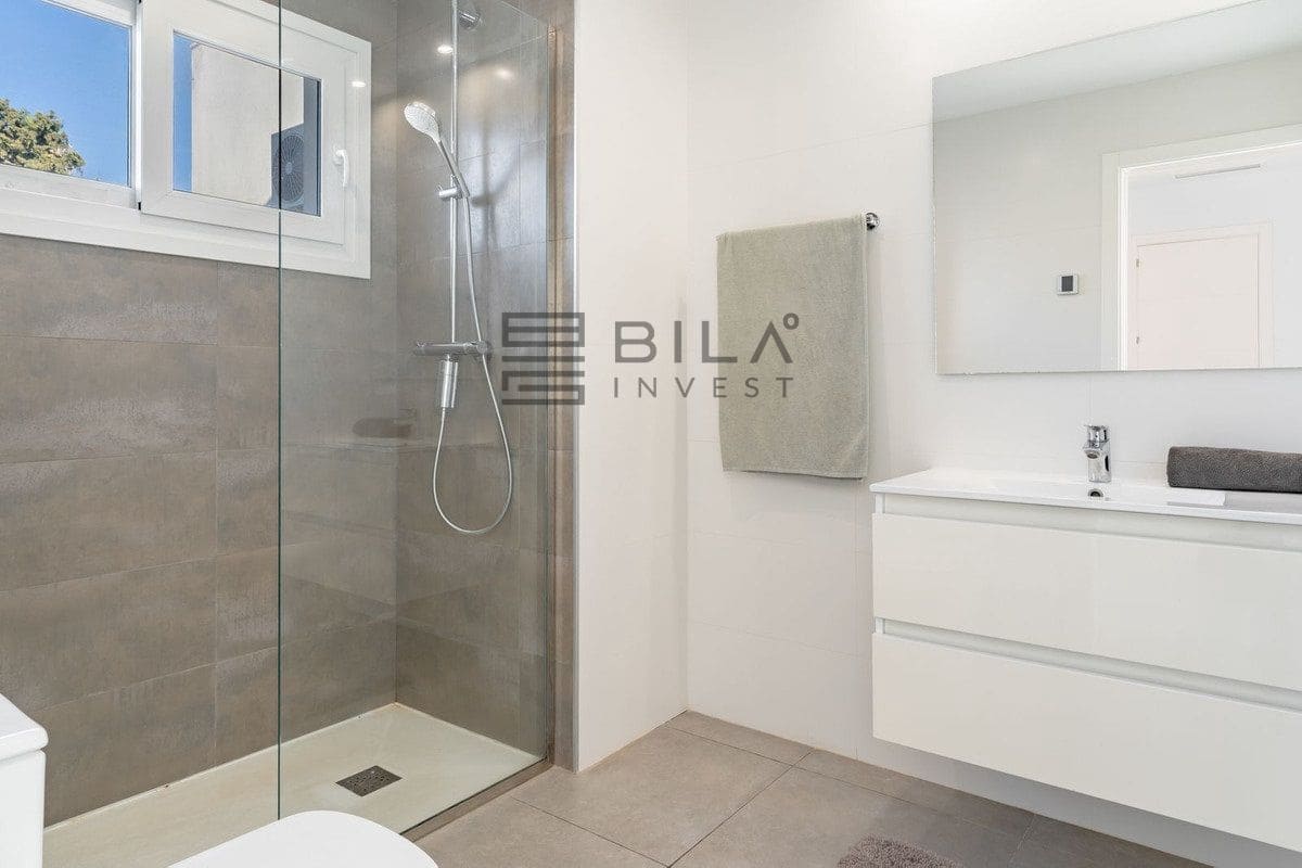 5 sypialnia Willa na sprzedaż w Fuengirola z basenem - 1 380 000 € (Ref: 9683280)