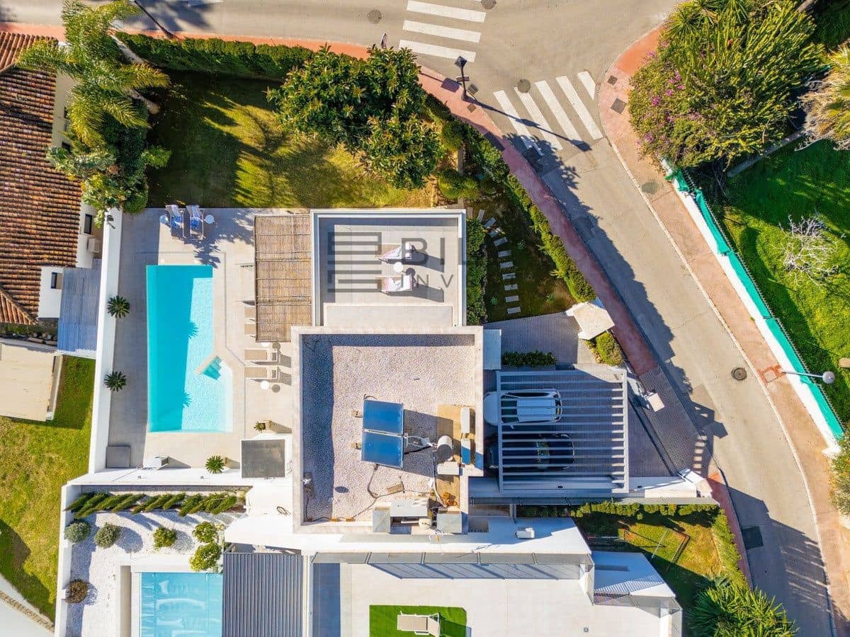 5 sypialnia Willa na sprzedaż w Fuengirola z basenem - 1 380 000 € (Ref: 9683280)