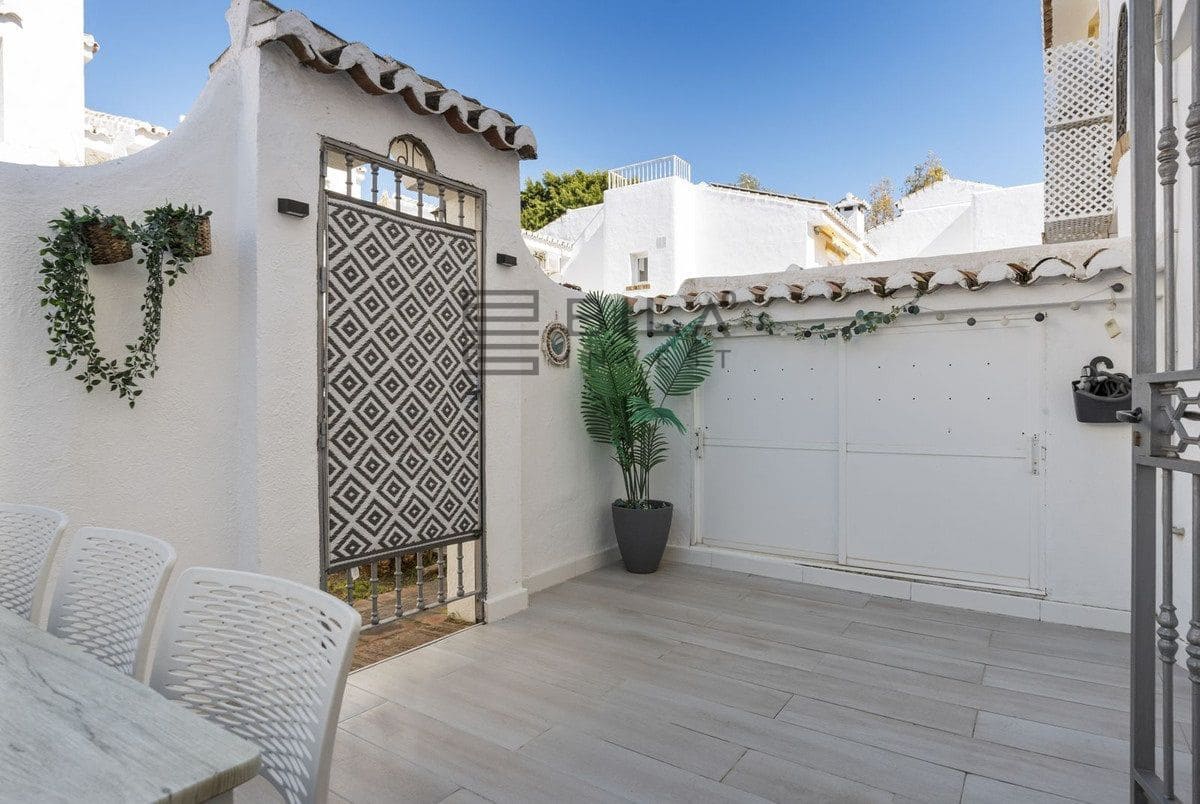 3 soverom Hus til salgs i La Cala de Mijas med svømmebasseng - € 875 000 (Ref: 9683281)