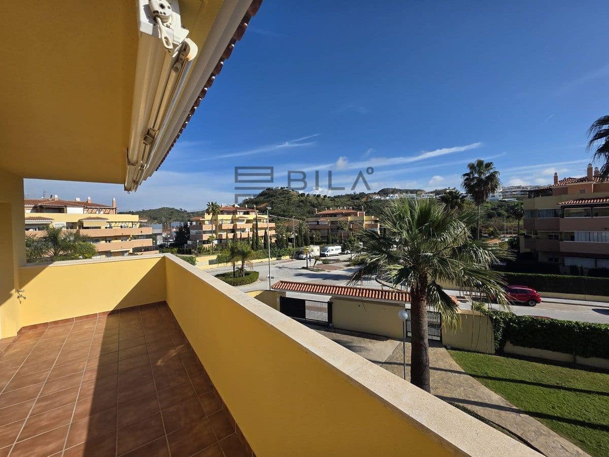 2 sovrum Lägenhet till salu i La Cala de Mijas med pool garage - 399 000 € (Ref: 9683282)