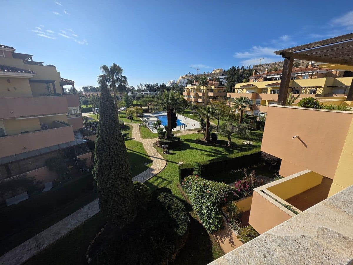 2 sovrum Lägenhet till salu i La Cala de Mijas med pool garage - 399 000 € (Ref: 9683282)