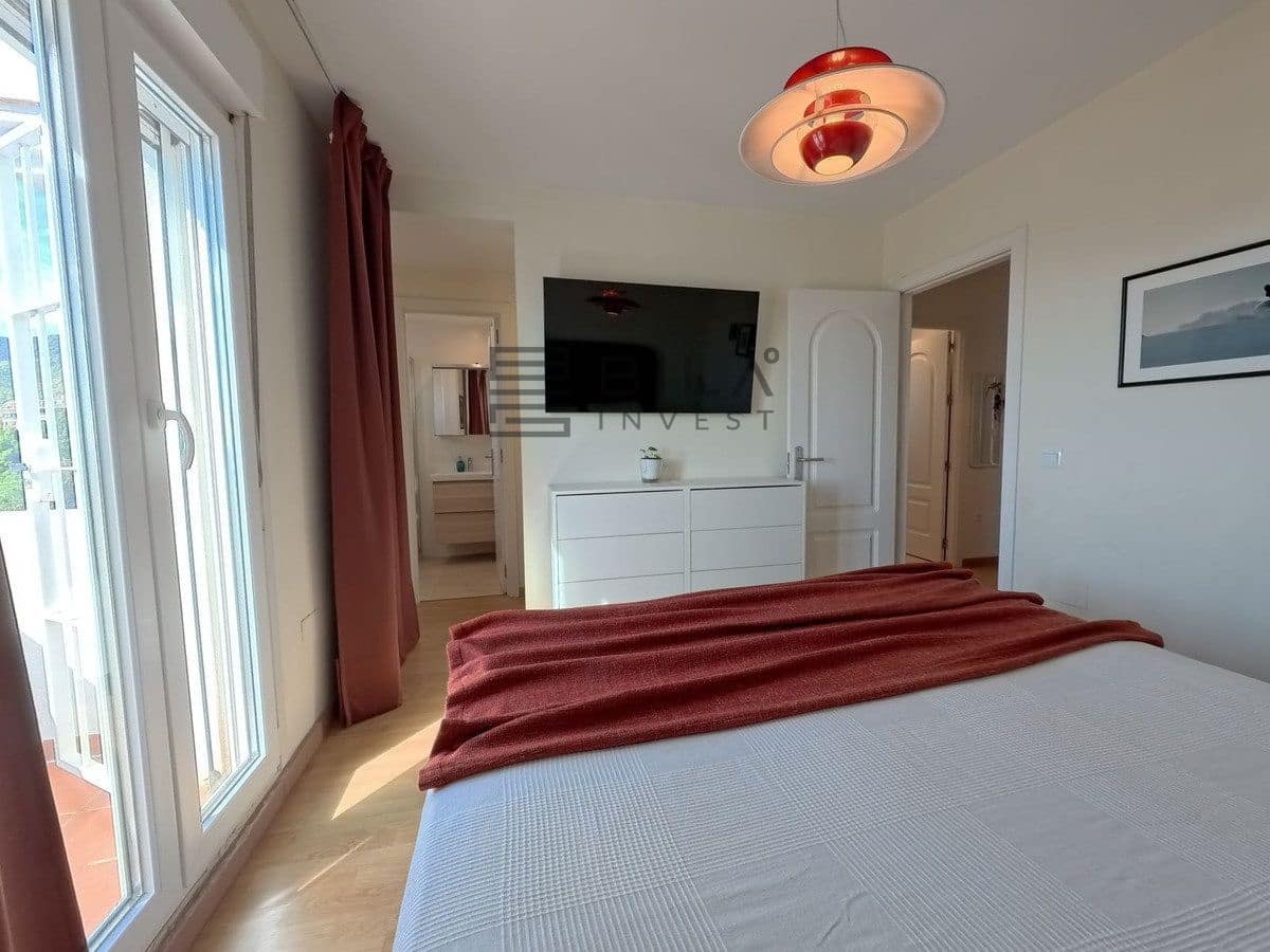 Chalet de 4 habitaciones en Arroyo de la Miel en venta con garaje - 695.000 € (Ref: 9683283)