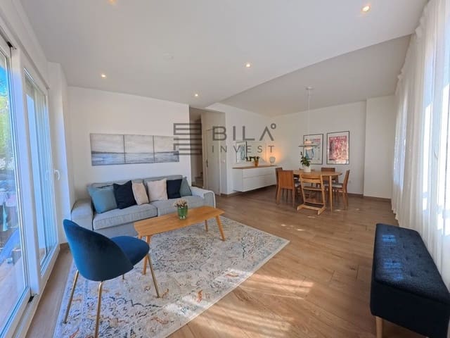 Chalet de 4 habitaciones en Arroyo de la Miel, Benalmádena en venta con garaje - 695.000 € (Ref: 9683283)