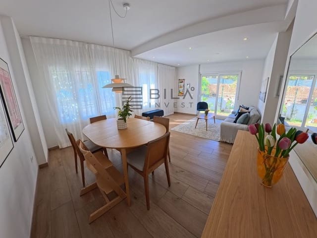Chalet de 4 habitaciones en Arroyo de la Miel, Benalmádena en venta con garaje - 695.000 € (Ref: 9683283)