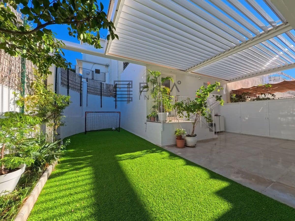 Chalet de 4 habitaciones en Arroyo de la Miel en venta con garaje - 695.000 € (Ref: 9683283)