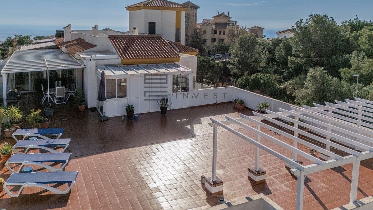 3 chambre Penthouse à vendre à Benalmadena avec piscine - 695 000 € (Ref: 9685957)