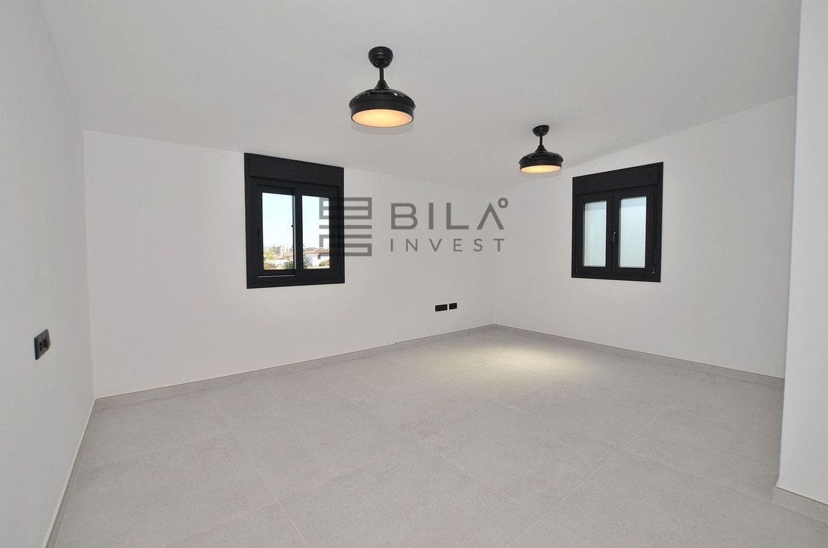 Chalet de 4 habitaciones en El Coto en venta con piscina garaje - 1.099.000 € (Ref: 9685963)