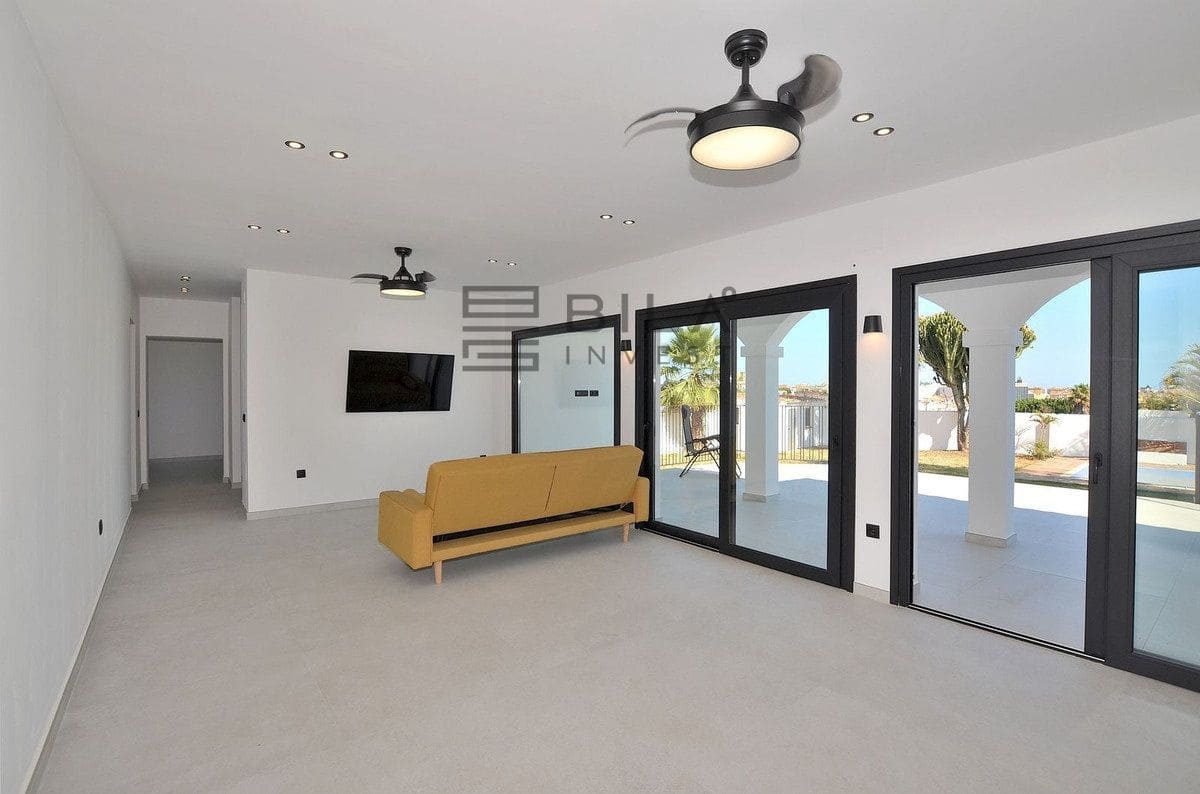 Chalet de 4 habitaciones en El Coto en venta con piscina garaje - 1.099.000 € (Ref: 9685963)