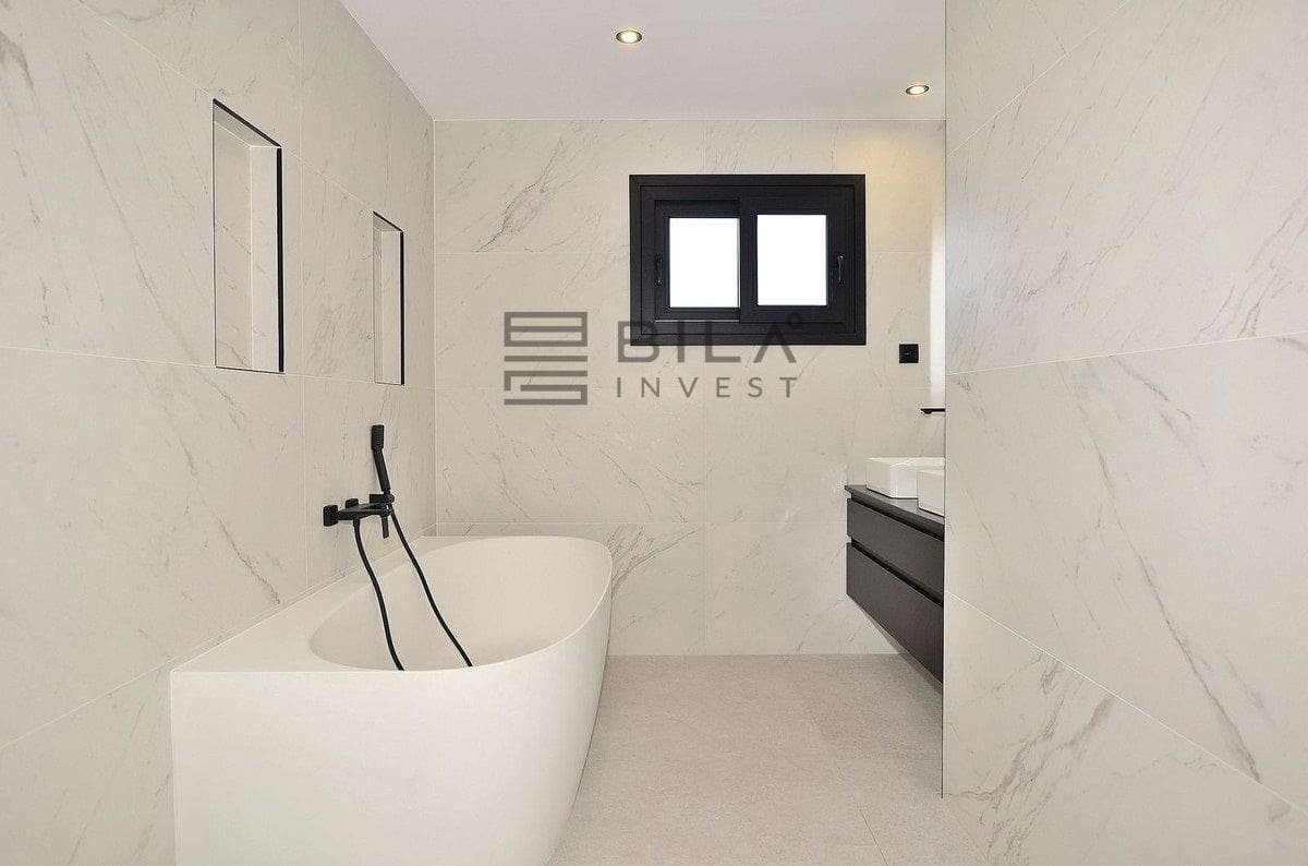 Chalet de 4 habitaciones en El Coto en venta con piscina garaje - 1.099.000 € (Ref: 9685963)