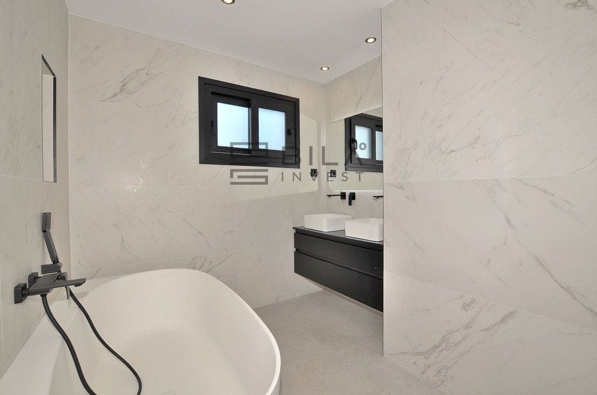 Chalet de 4 habitaciones en El Coto en venta con piscina garaje - 1.099.000 € (Ref: 9685963)