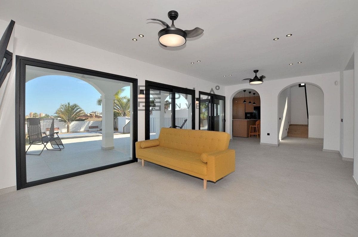 Chalet de 4 habitaciones en El Coto en venta con piscina garaje - 1.099.000 € (Ref: 9685963)