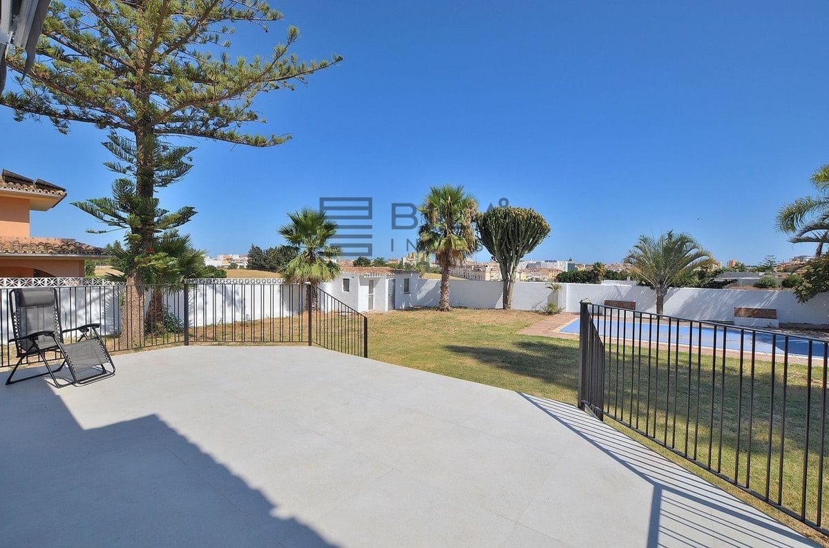 Chalet de 4 habitaciones en El Coto en venta con piscina garaje - 1.099.000 € (Ref: 9685963)