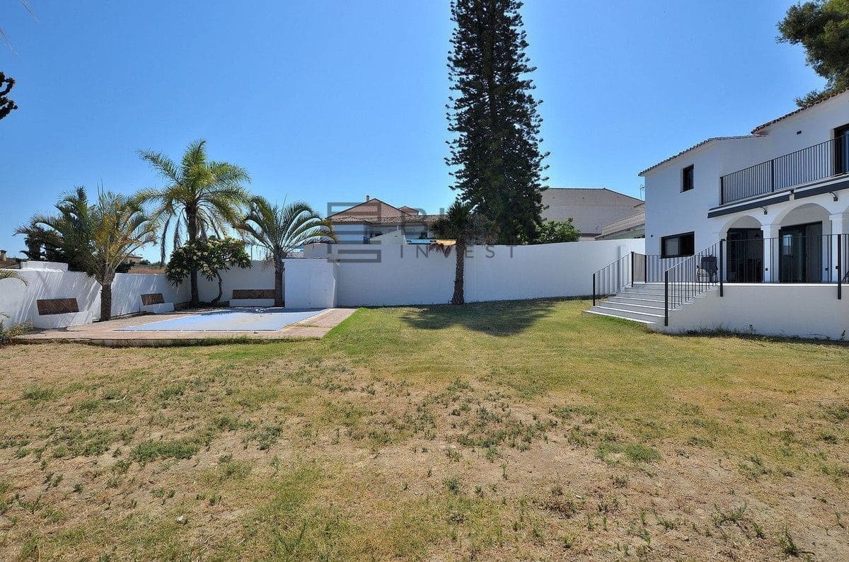 Chalet de 4 habitaciones en El Coto en venta con piscina garaje - 1.099.000 € (Ref: 9685963)