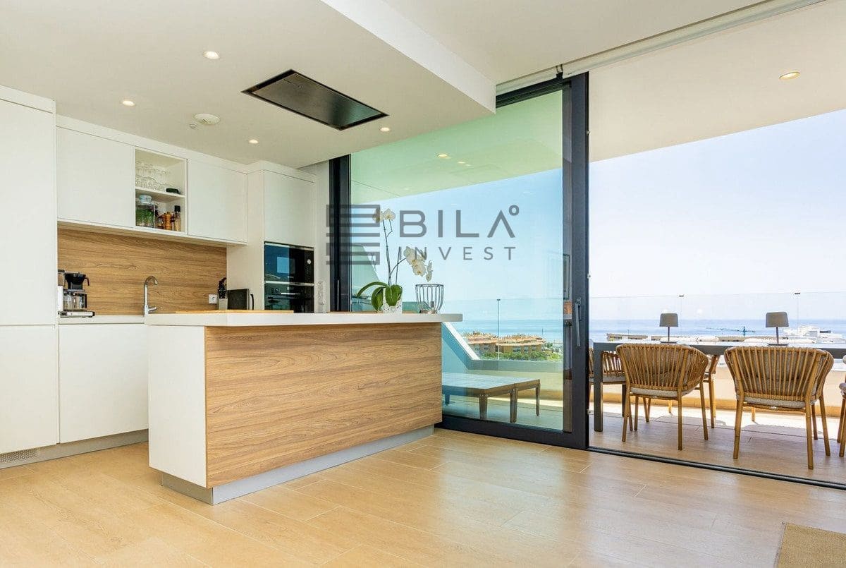 4 sovrum Lägenhet till salu i Fuengirola med pool garage - 995 000 € (Ref: 9685964)