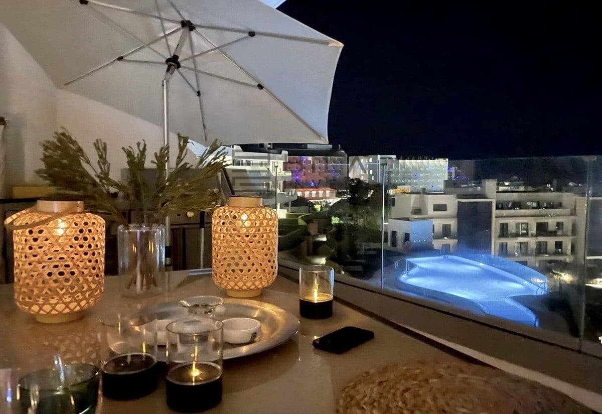 4 sovrum Lägenhet till salu i Fuengirola med pool garage - 995 000 € (Ref: 9685964)