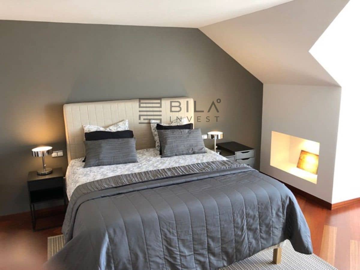 3 bedroom Penthouse for sale in Benalmadena with pool - € 898,000 (Ref: 9685966)