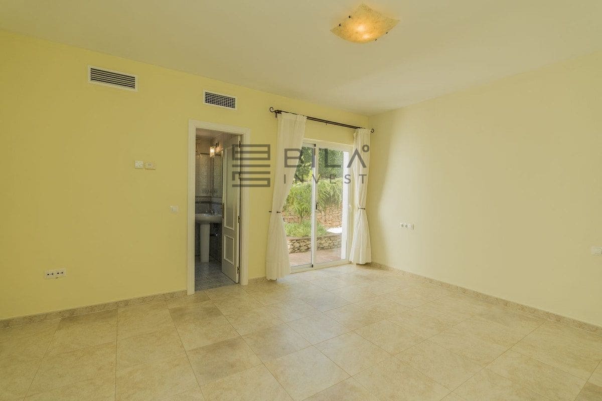 5 sypialnia Willa na sprzedaż w Mijas z basenem garażem - 1 375 000 € (Ref: 9685968)