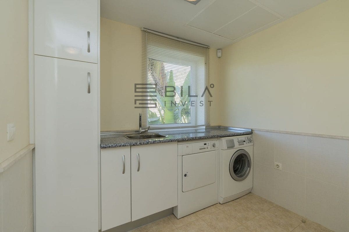 5 sypialnia Willa na sprzedaż w Mijas z basenem garażem - 1 375 000 € (Ref: 9685968)