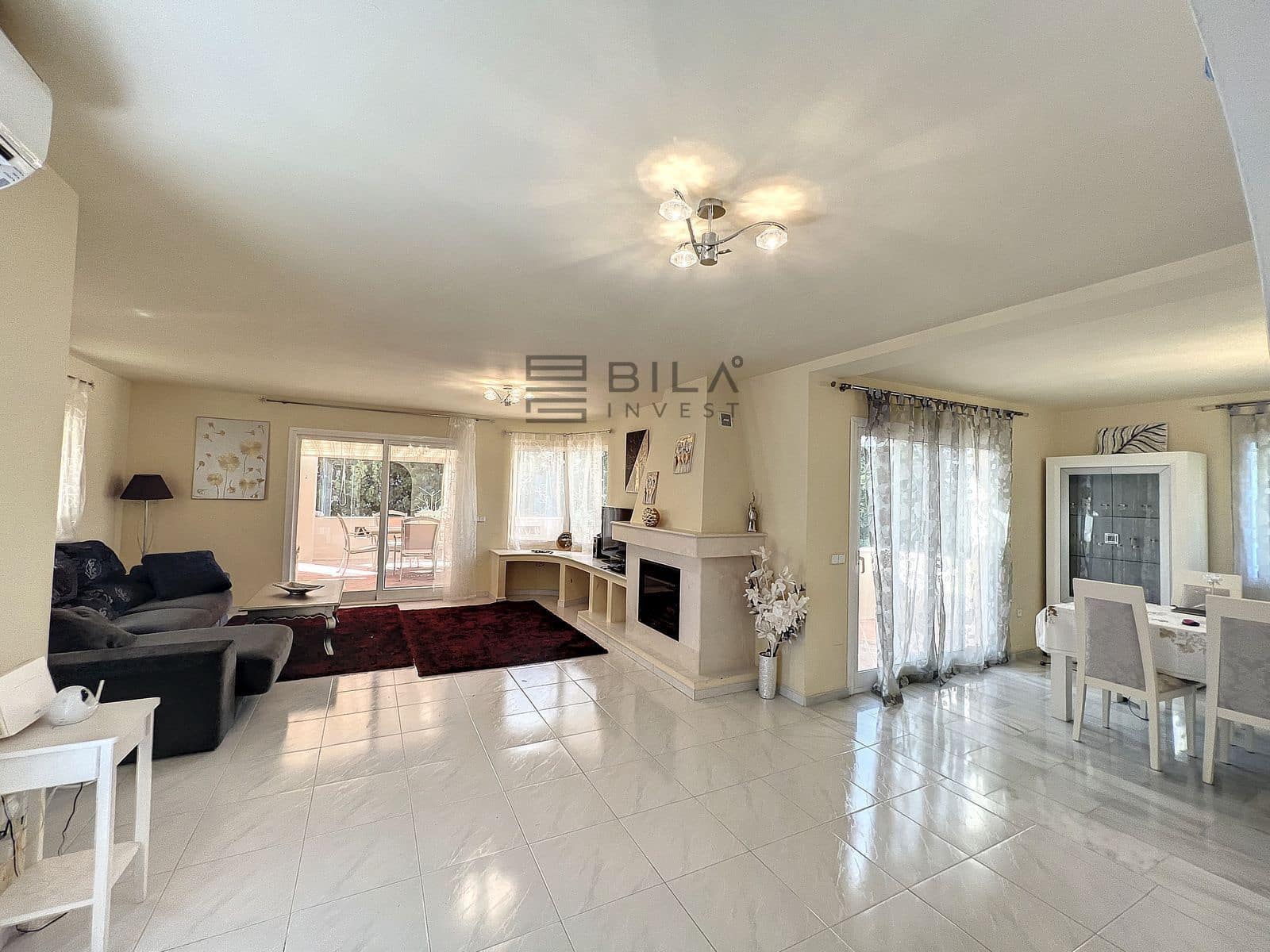 5 bedroom Villa for sale in Mijas with pool garage - € 1,200,000 (Ref: 9694572)