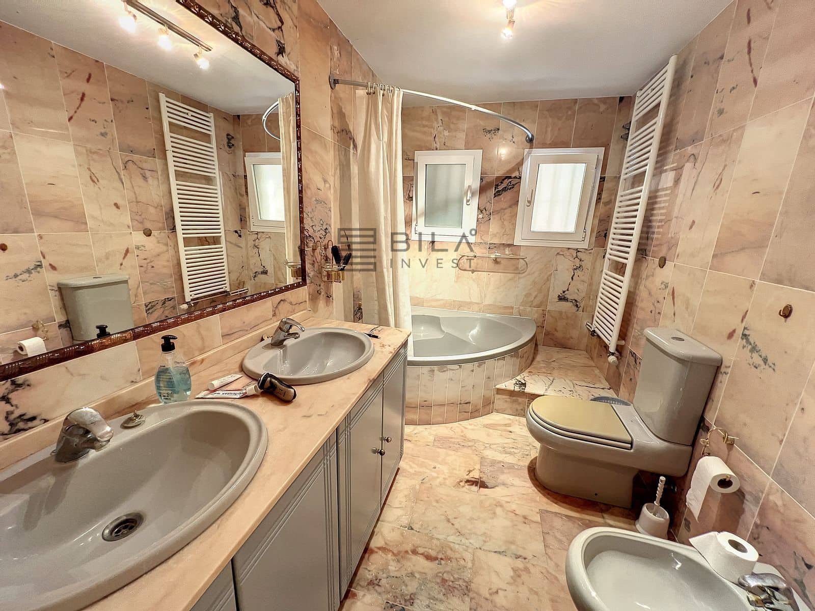 5 bedroom Villa for sale in Mijas with pool garage - € 1,200,000 (Ref: 9694572)