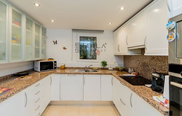 3 slaapkamer Villa te koop in Riviera del Sol, Mijas met zwembad - € 685.000 (Ref: 9694574)