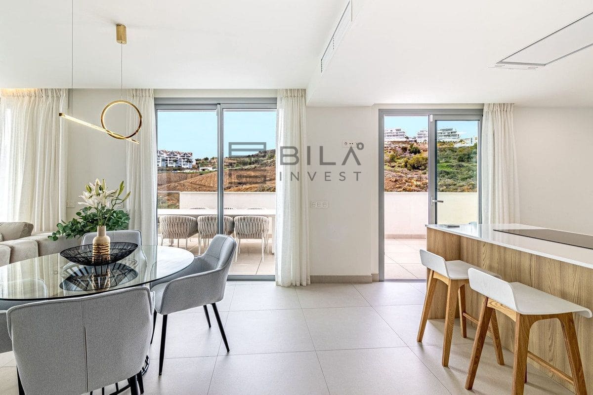 2 Zimmer Penthouse zu verkaufen in La Cala de Mijas mit Pool - 895.000 € (Ref: 9694576)