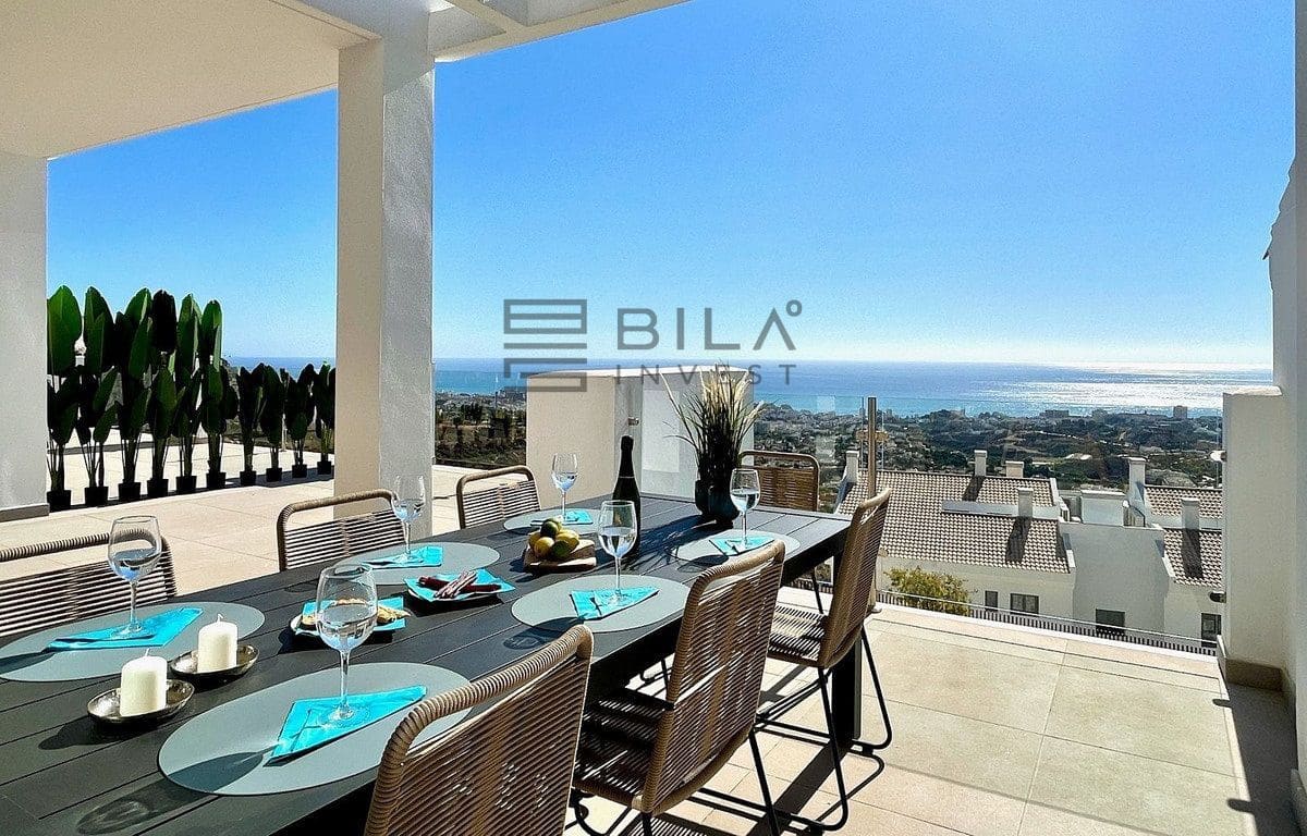 3 bedroom Penthouse for sale in Benalmadena with pool - € 680,000 (Ref: 9694578)