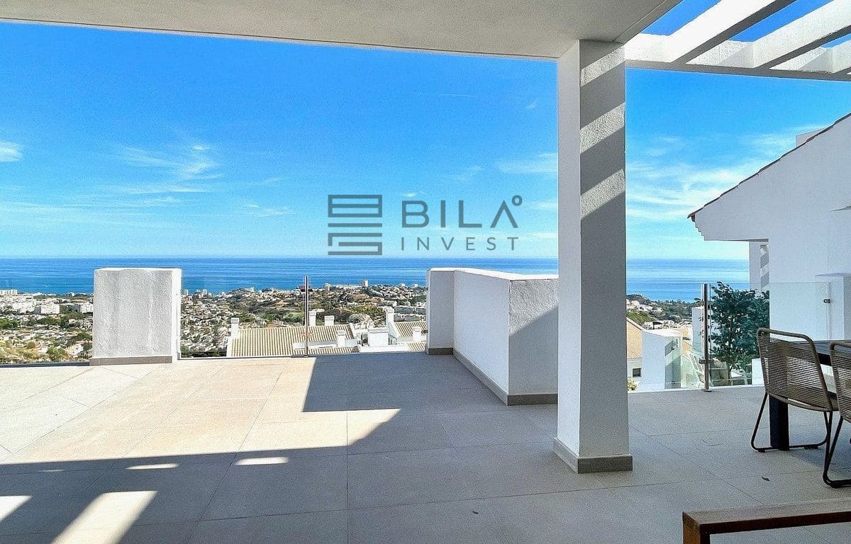 3 bedroom Penthouse for sale in Benalmadena with pool - € 680,000 (Ref: 9694578)
