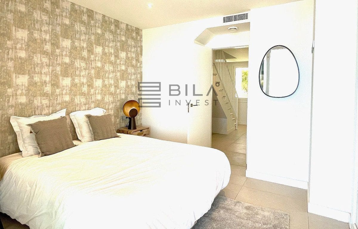 3 bedroom Penthouse for sale in Benalmadena with pool - € 680,000 (Ref: 9694578)