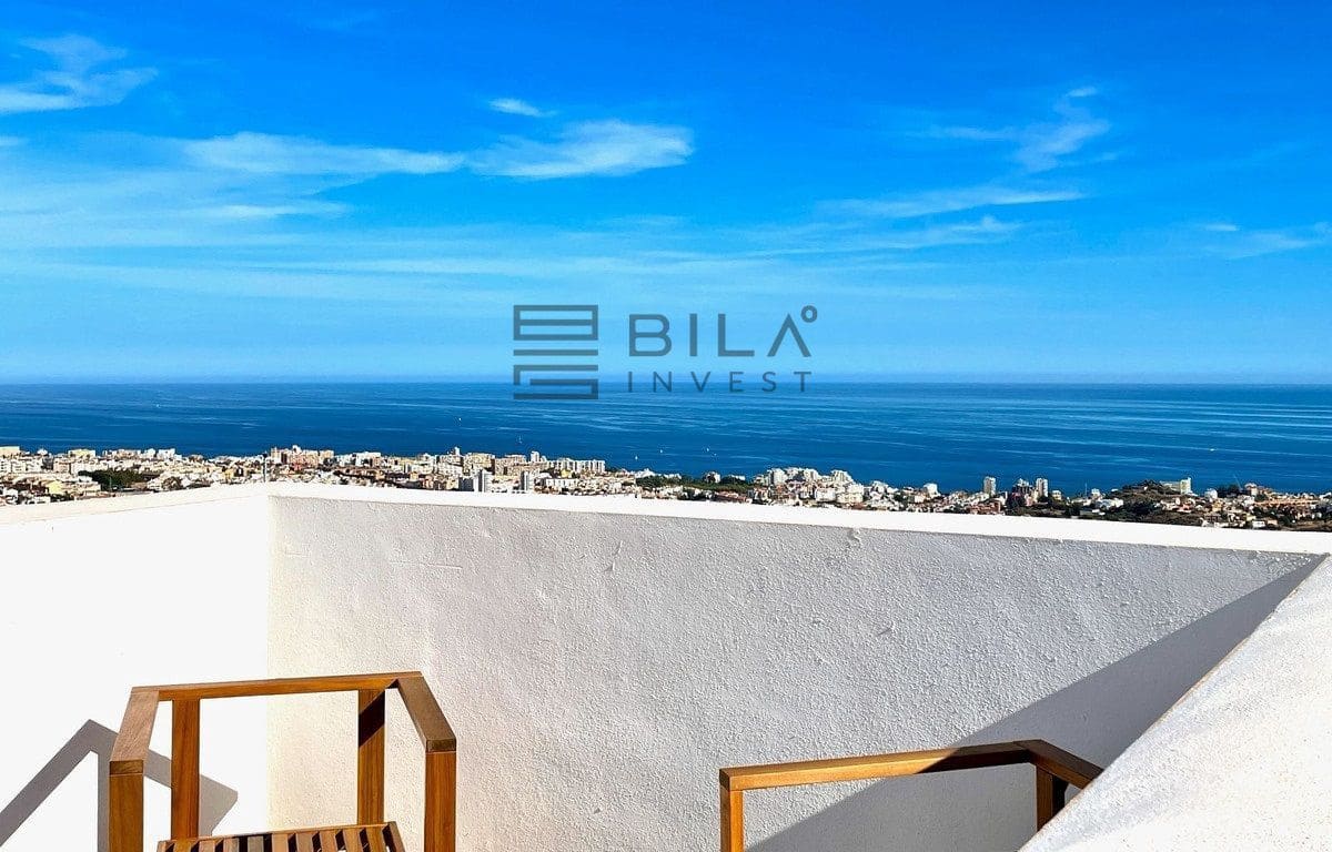 3 bedroom Penthouse for sale in Benalmadena with pool - € 680,000 (Ref: 9694578)